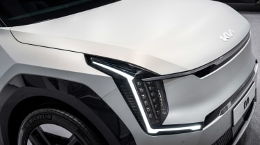 2023 Kia EV9 - headlights